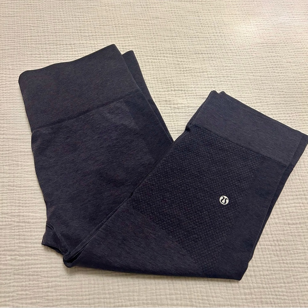 Lululemon Grey Blue Crop Capri Leggings Sz 10 Large L XL